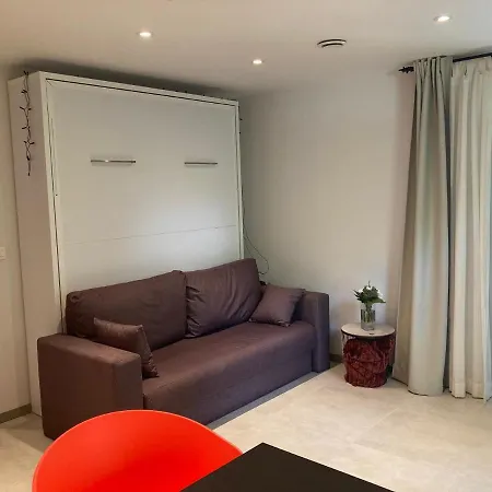 Studio Independant - 2 Personnes - * Namur